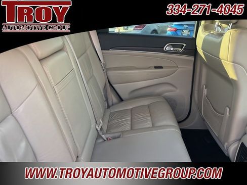 Used 2015 Jeep Grand Cherokee Limited image 18