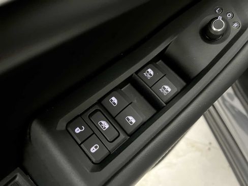 Used 2024 Jeep Grand Cherokee L Limited w/ Luxury Tech Group II AWD/4WD image 21