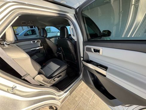Used 2023 Ford Explorer XLT w/ Equipment Group 202A image 23