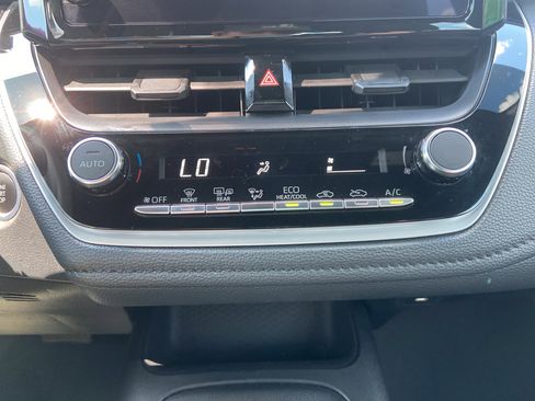 Used 2024 Toyota Corolla SE image 21