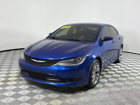 Used 2015 Chrysler 200 S w/ Navigation & Sound Group I FWD image 9