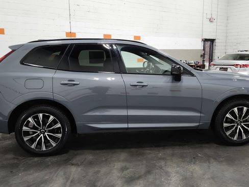Used 2024 Volvo XC60 B5 Plus image 18