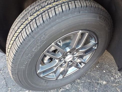 New 2026 GMC Acadia Elevation image 13