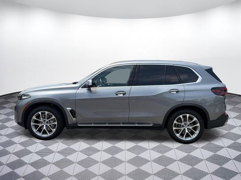 Certified 2024 BMW X5 xDrive40i w/ Parking Assistance Package AWD/4WD image 2