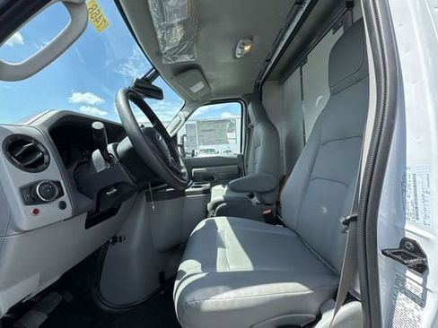 New 2026 Ford E-450 and Econoline 450 Super Duty w/ Power Equipment Group image 11