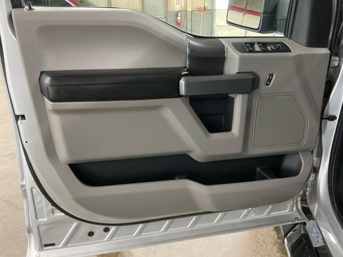 Used 2019 Ford F150 XLT w/ Equipment Group 302A Luxury image 11