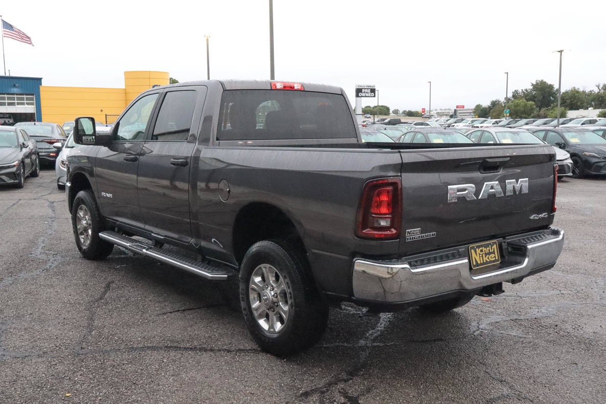 Used 2026 RAM 2500 Big Horn AWD/4WD image 4
