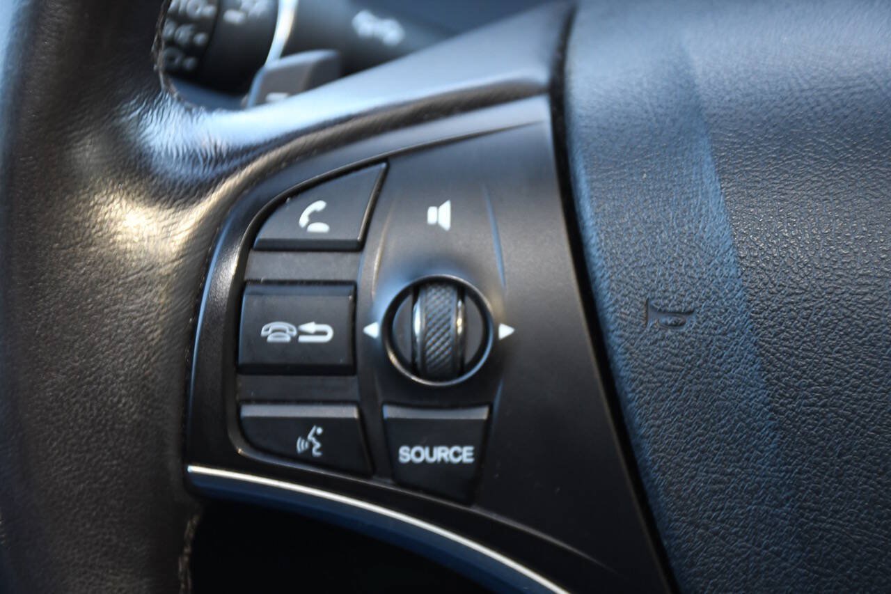 Used 2014 Acura MDX w/ Technology Package AWD/4WD image 35