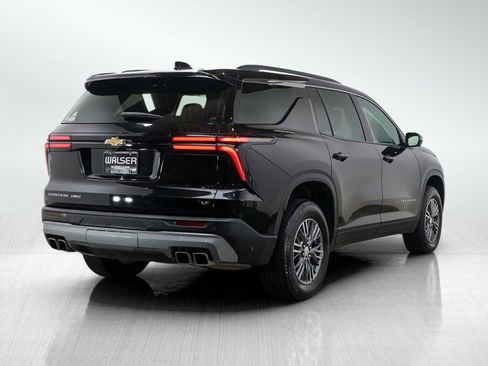 Used 2024 Chevrolet Traverse LT w/ Trailering Package AWD/4WD image 6