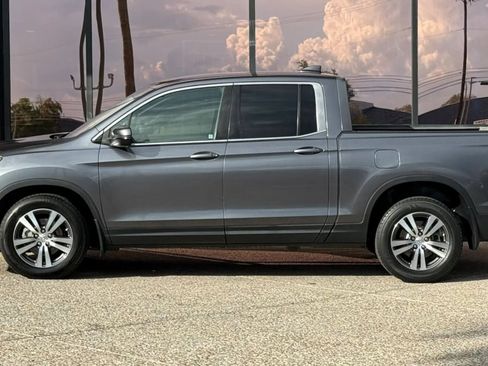 Used 2017 Honda Ridgeline RTS image 4