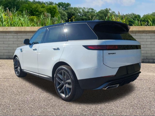 New 2027 Land Rover Range Rover Sport SE AWD/4WD image 6