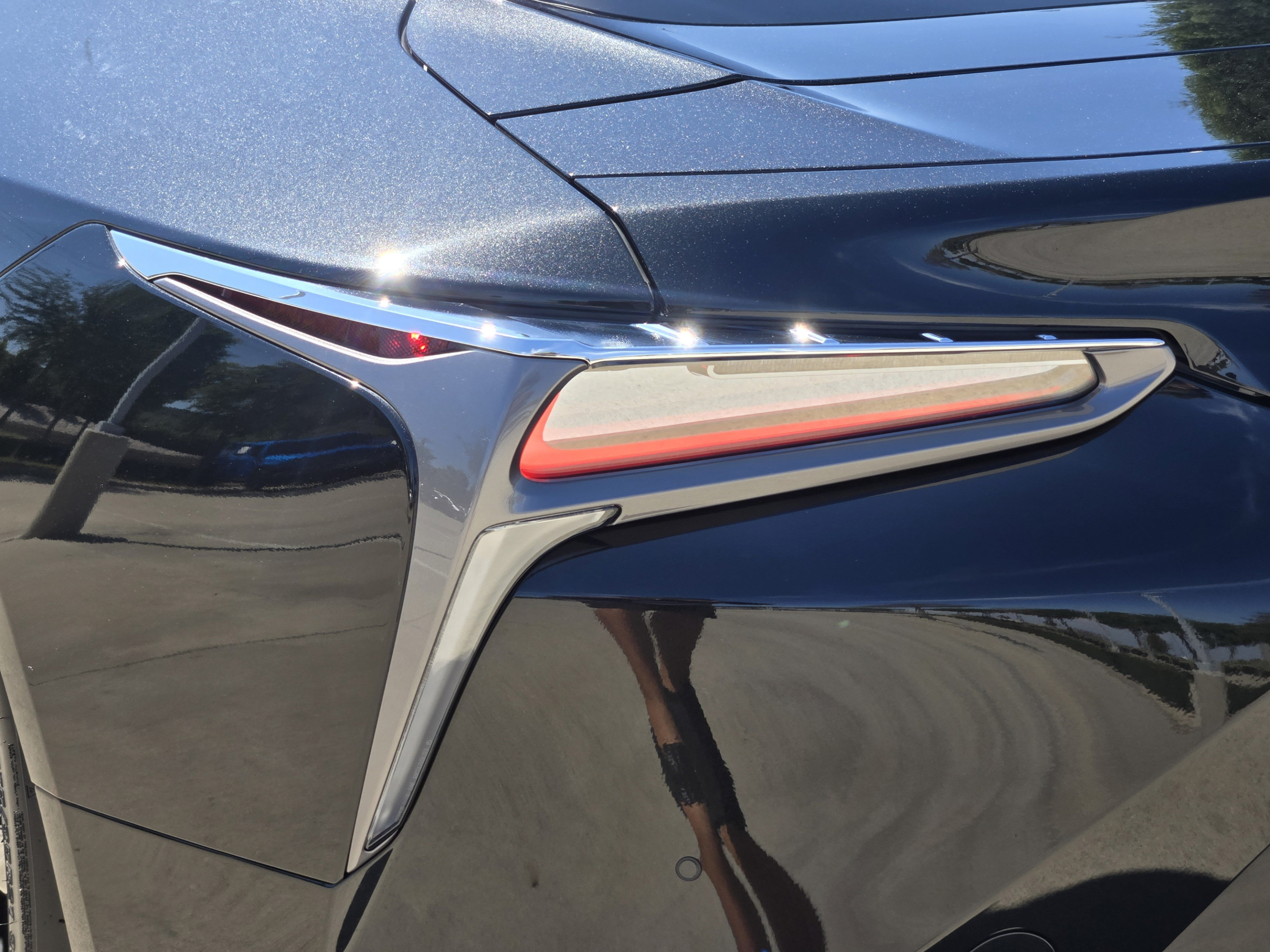 Certified 2024 Lexus LC 500 Coupe w/ Dynamic Handling Package RWD image 36