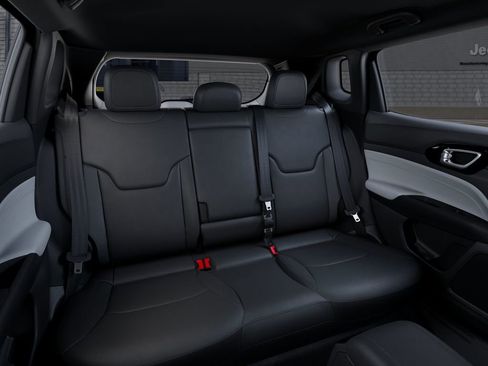 New 2026 Jeep Compass Limited AWD/4WD image 15