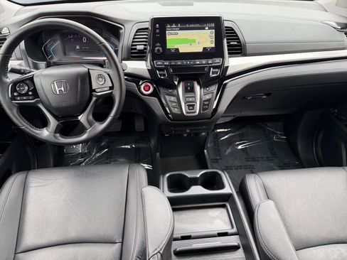 Used 2023 Honda Odyssey Touring image 6