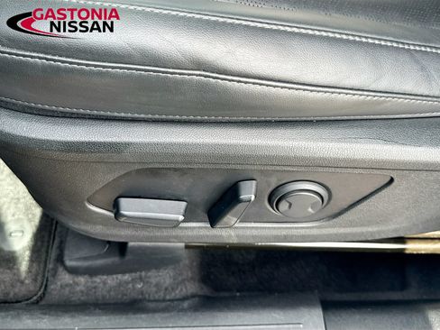 Used 2022 Kia Sorento S FWD image 26