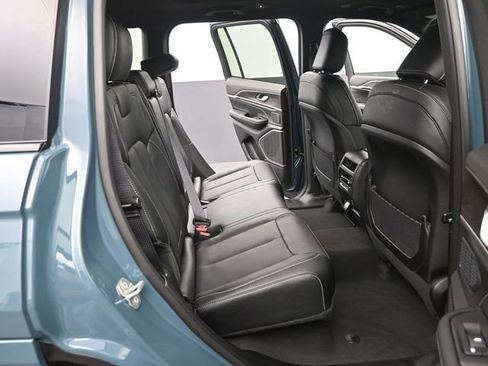 New 2026 Jeep Grand Cherokee Limited image 15