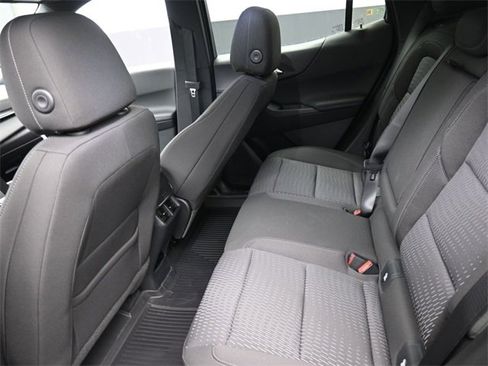 New 2026 Chevrolet Equinox LT image 9