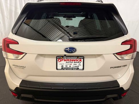 Used 2023 Subaru Forester Premium AWD/4WD image 16