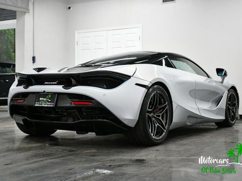 Used 2018 McLaren 720S RWD image 16