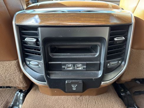 Used 2023 RAM 2500 Laramie AWD/4WD image 23