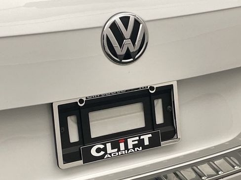Used 2019 Volkswagen Tiguan SEL Premium R-Line AWD/4WD image 27