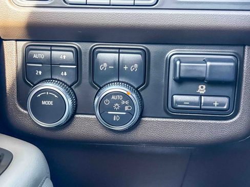 Used 2022 GMC Yukon SLT w/ SLT Luxury Package AWD/4WD image 53