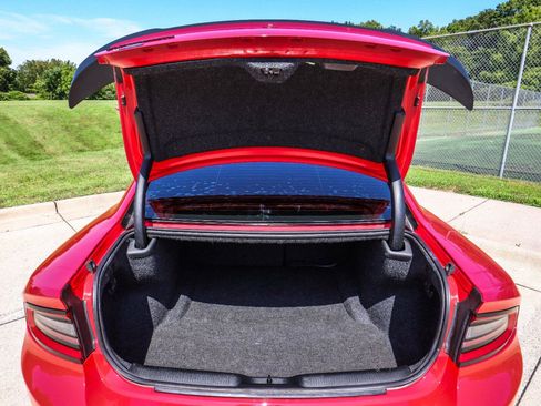 Used 2018 Dodge Charger SXT Plus w/ Blacktop Package RWD image 15