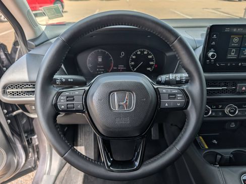 Used 2023 Honda HR-V EX-L image 13