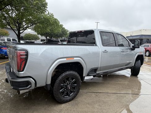 Used 2024 GMC Sierra 2500 AT4 w/ AT4 Preferred Package image 7