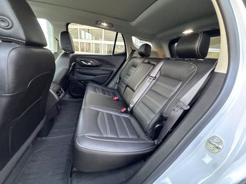 Used 2024 GMC Terrain Denali w/ Denali Premium Package image 24