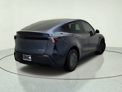 Used 2026 Tesla Model Y Long Range AWD/4WD image 9
