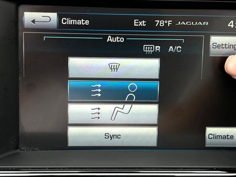 Used 2016 Jaguar F-TYPE Convertible image 27