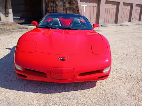 Used 1998 Chevrolet Corvette Convertible w/ Memory Pkg image 4