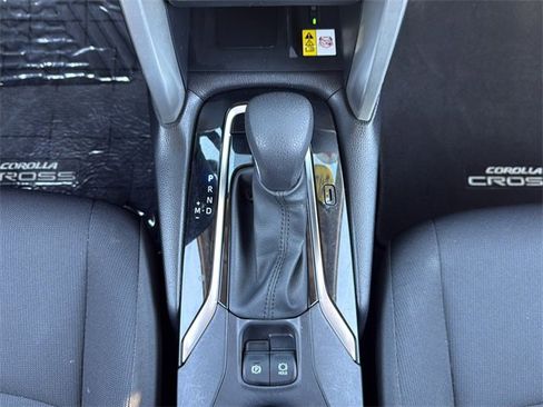 Certified 2023 Toyota Corolla Cross LE image 19