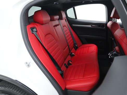 New 2025 Alfa Romeo Stelvio Sprint w/ Veloce Package AWD/4WD image 13