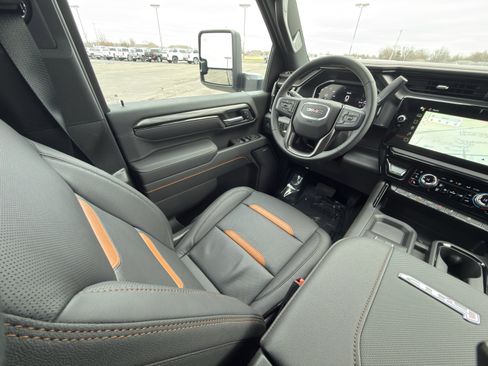 New 2026 GMC Sierra 2500 AT4 w/ AT4 Premium Plus Package image 21