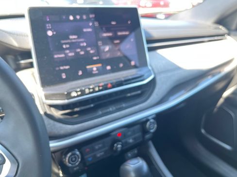 Used 2024 Jeep Compass Latitude AWD/4WD image 17