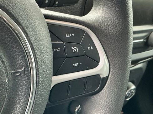 Used 2020 Jeep Renegade Sport w/ UConnect 7.0 Group image 8