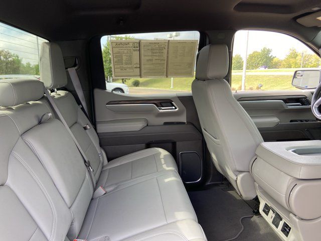Used 2026 GMC Sierra 1500 SLT AWD/4WD image 22