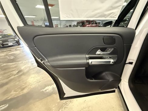 Used 2023 Mercedes-Benz EQB 250+ w/ Exclusive Package image 15