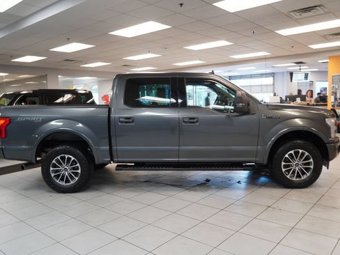Used 2019 Ford F150 Lariat w/ Equipment Group 502A Luxury AWD/4WD image 12