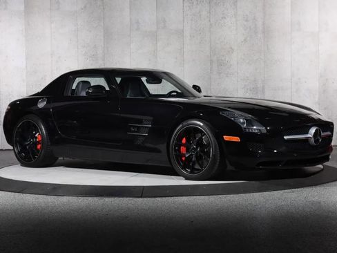 Used 2012 Mercedes-Benz SLS AMG Coupe image 5
