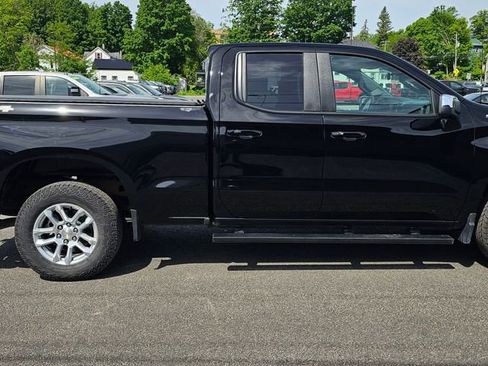 Used 2023 Chevrolet Silverado 1500 LT AWD/4WD image 9