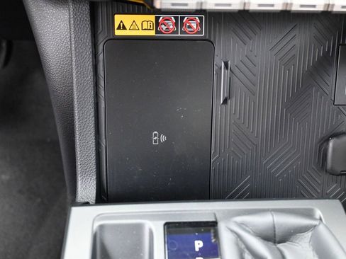Certified 2025 Toyota 4Runner Limited AWD/4WD image 27
