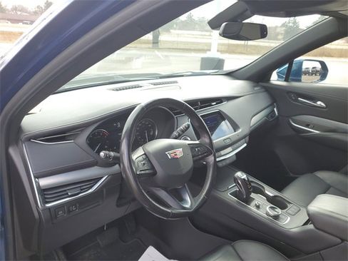 Used 2019 Cadillac XT4 Premium Luxury w/ Cold Weather Package image 7