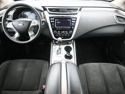 Used 2017 Nissan Murano S FWD image 19
