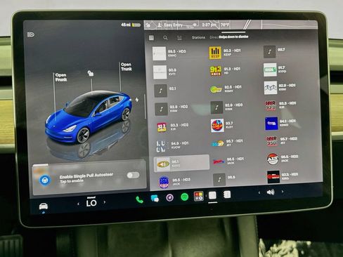 Used 2023 Tesla Model 3 Standard Range RWD image 23