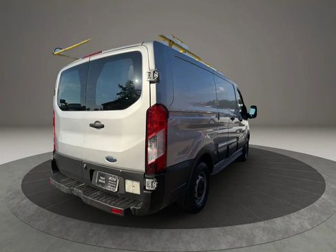 Used 2017 Ford Transit 150 130 Low Roof RWD image 4