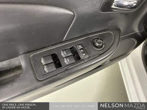 Used 2013 Dodge Avenger SXT w/ Sun/Sound Group image 17