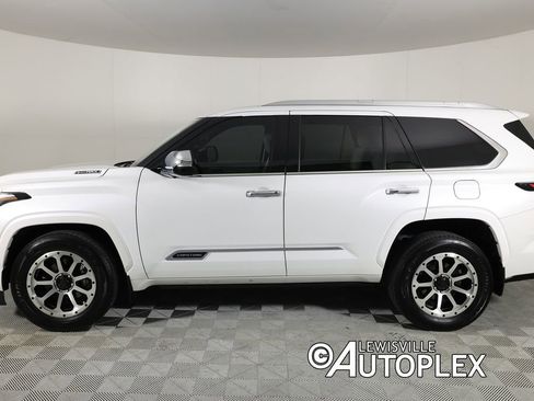 Used 2023 Toyota Sequoia Capstone image 8